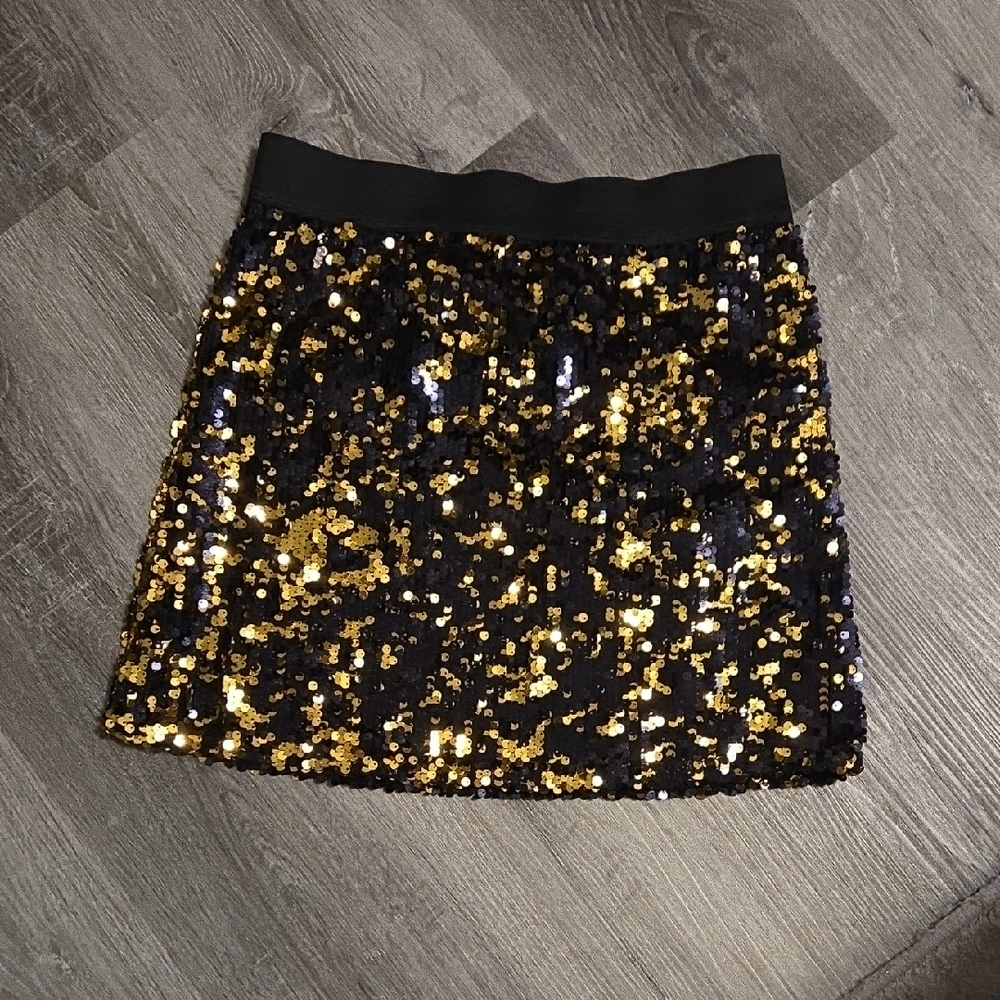 Sparkling Black and Gold Sequin Mini Skirt